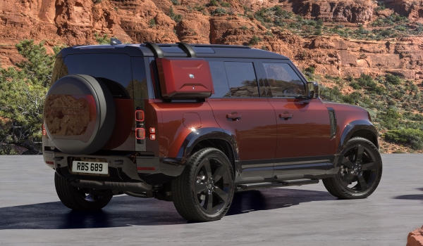 Land Rover Defender: новые технические характеристики и оснащение